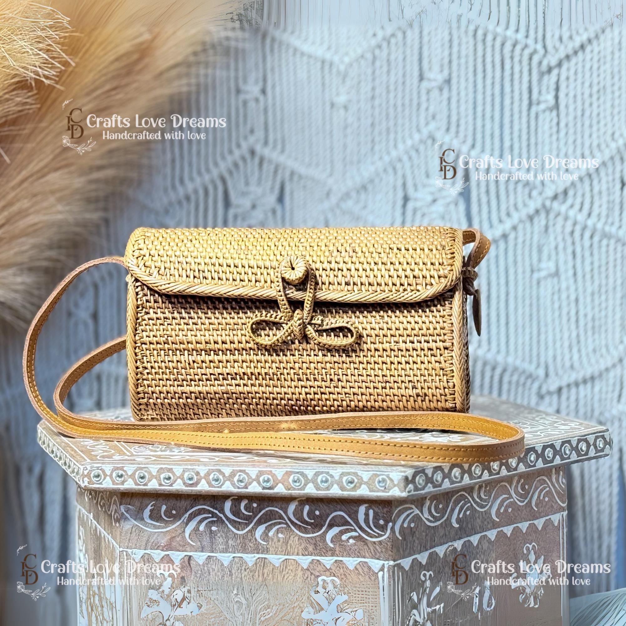 Rattan Bowl Wallet - Handwoven Crossbody Clutch | Handmade Artisan Bag Authentic Indonesia Imported